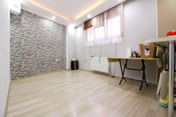 Home Vizyon'dan Bahçelievler Şirinevlerde Satılık 1+1 Daire.