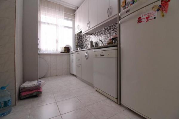 Home Vizyon 'dan  Bahçelievler Çobançeşme Satılık 2+1 Daire.