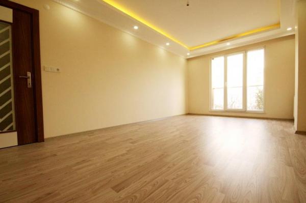 Home Vizyon 'dan Bahçelievler Yenibosna Radarda Otoparklı Satılık Süper Lüx 2+1 Daire.