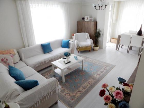 Home Vizyon 'dan  Bahçelievler Kocasinan Satılık Lüx Ferah 3+1 Daire.