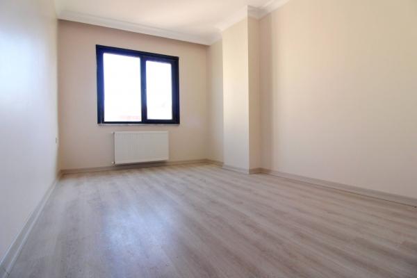 Home Vizyon 'dan  Bahçelievler Şirinevler Merkezde Satılık Lüx 4+1 Dublex Daire.