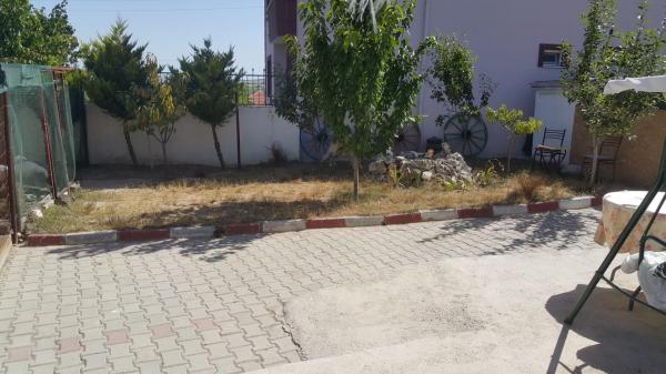 KIRKLARELİ'DE MÜKEMMEL NİTELİKTE BAHÇELİ MÜSTAKİL EV