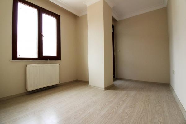 Home Vizyon 'dan Bahçelievler Şirinevler Merkezde Satılık Lüx 4+1 Dublex Daire.