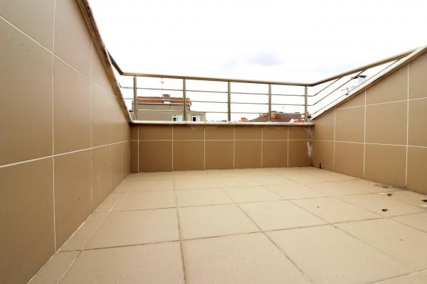 Home Vizyon 'dan Bahçelievler Şirinevler Merkezde Satılık Lüx 4+1 Dublex Daire.