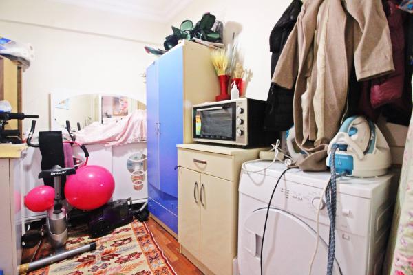 Home Vizyon 'dan  Bahçelievler Soğanlı Merkezde Full Eşyalı Satılık 3+1 Daire.
