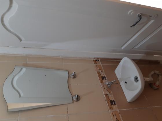 Kocamustafapaşa yakın 1+1+geniş hol 65m2 kombili balkonlu içi yapılı 3.son kat kiralık daire.