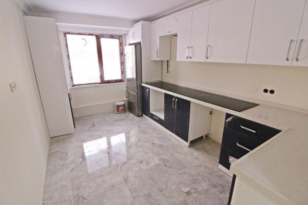 Home Vizyon 'dan Bahçelievler Şirinevler Sıfır Lüx OTOPARKLI Geniş 3+1 Daire.