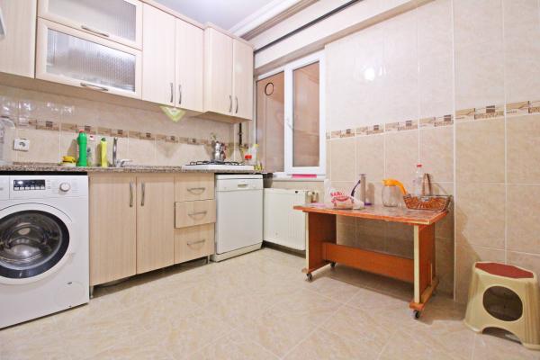 Home Vizyon 'dan Bahçelievler Yenibosna Radar Satılık 2+1 Daire.