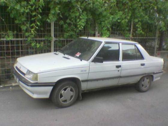 Sahibinden satılık araba Renault 9. FAİRWAY
