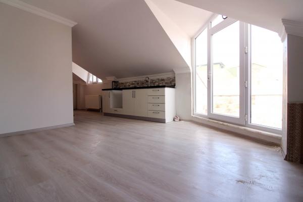 Home Vizyon 'dan Bahçelievler Şirinevler Merkeze Yakın Satılık Lüx 4+1 Dublex Daire.