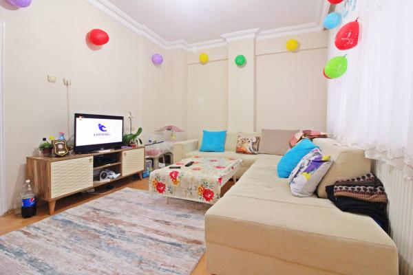 Home Vizyon 'dan Bahçelievler Siyavuşpaşa Cadde Üstü 2+1 Daire.