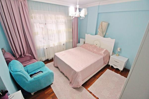 Home Vizyon 'dan Bahçelievler Soğanlı Merkezde Satılık 3+1 Daire.