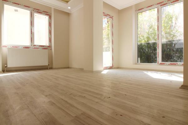 Home Vizyon 'dan Bahçelievler Yenibosna Radar Satılık Lüx 4+2 Dublex Daire.