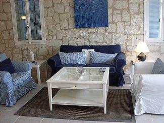 ÇEŞME ALAÇATI DA UYGUN VE ÖZEL FİYATIYLA VİLLA