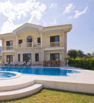 Çeşme Villa