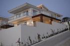 İzmir Çeşme'de lüks havuzlu haftalık kiralık villa