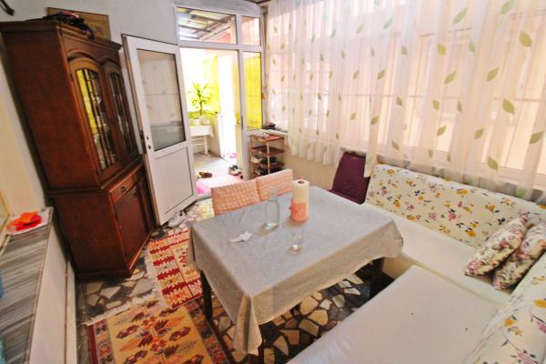 Home Vizyon 'dan Bahçelievler Zafer Satılık Geniş 4+1 Daire.