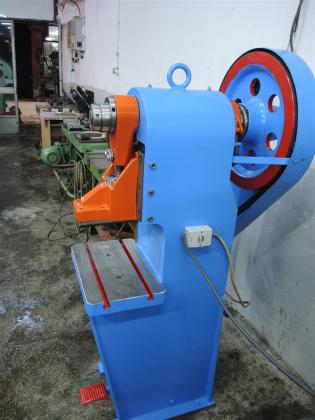 SATILIK 15 TON EKSANTRİK PRES