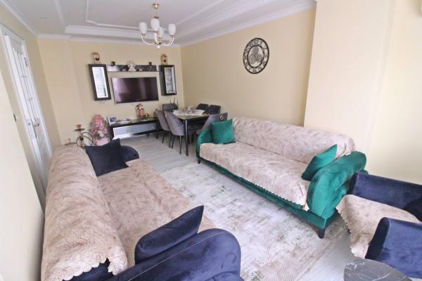 Home Vizyon 'dan Bahçelievler Zafer Satılık Cadde Üstü 2+1 Daire.