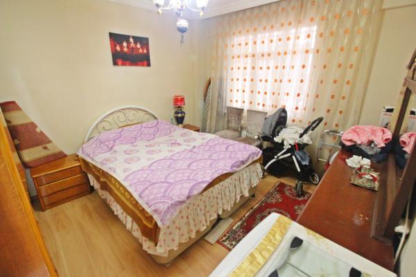 Home Vizyon 'dan Bahçelievler Zafer Satılık İskanlı 2+1 Daire.