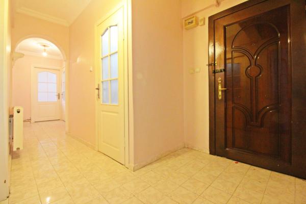 Home Vizyon 'dan Bayrampaşa Yıldırım Mh. Satılık Cadde Üstü Geniş 3+1 Daire.