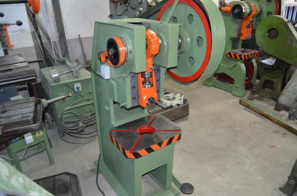 25 TON ÇELİK GÖVDE EKSANTRİK PRES