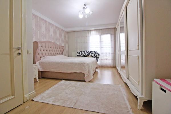 Home Vizyon 'dan Bahçelievler Yenibosna EVİZA KONAKLARINDA Satılık Lüx 3+1 Daire.