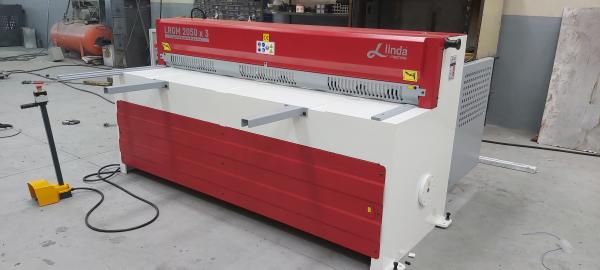 LRGM 2050 x 3mm Linda Machine Rediktörlü Giyotin Makas - Guillotine Machines