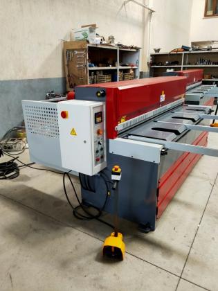 LRGM 2050 x 6mm Rediktörlü Nc Kontrollü 750mm LİNDA Machine Marka Giyotin Makas