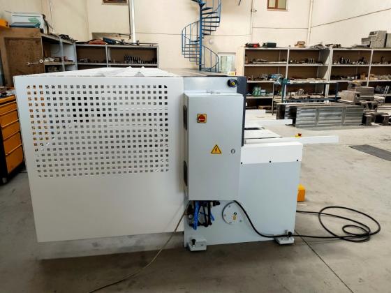 LRGM 4050 x 4mm Rediktörlü Nc Kontrollü 750mm LİNDA Machine Marka Giyotin Makas
