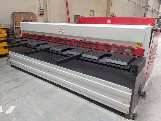 LRGM Rediktörlü Giyotin Makas - Guillotine Machines