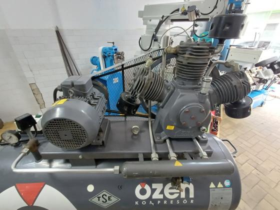 500 LİTRE ÖZEN TК-500/3X110 PİSTONLU KOMPRESÖR