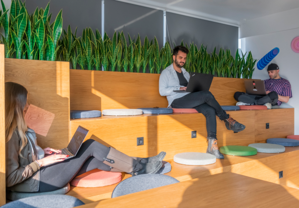 Antalya Sanal Ofis Work C'de 5 Kişilik Hazır Ofis