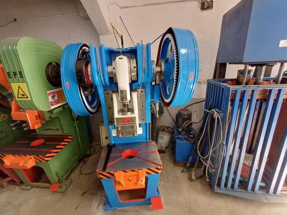 60 TON AKTAŞ MARKA EKSANTRİK PRES