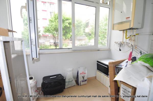 istanbul Bahçelievler cumhuriyet mah de satılık 80m² 2+1- yüksekgiriş.kat daire