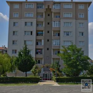 Çorlu Belediye Konutlarında En Üst Kat 3+1 Net 110m² Daire