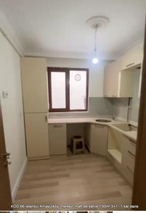 istanbul Arnavutköy  merkez  mah de satılık 130m² 3+1 –1.kat daire
