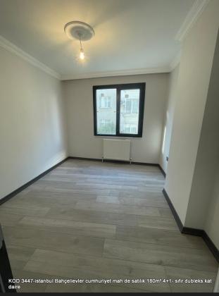 istanbul Bahçelievler cumhuriyet mah de satılık 180m² 4+1- sıfır dubleks.kat daire