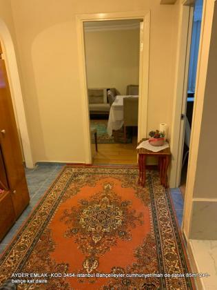 istanbul Bahçelievler cumhuriyet mah de satılık 85m² 2+1- bahçe kat daire