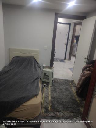 istanbul Bahçelievler hürriyet mah de satılık 70m² 1+1 –yüksek girişkat daire
