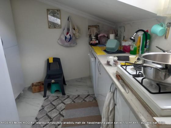anadolu mah de  havalimanına yakın satılık 170 m² 4+1 - dubleks. kat daire