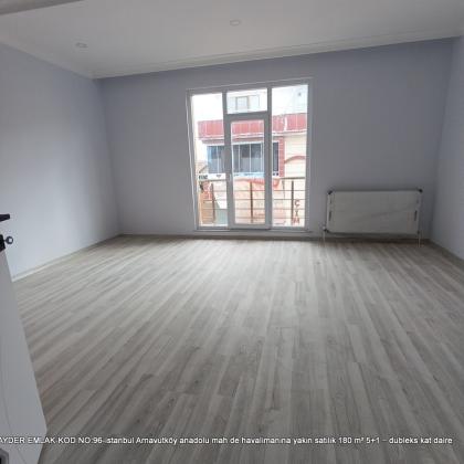 havalimanına yakın satılık 180 m² 5+1 – dubleks kat daire