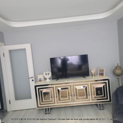 hürriyet mah de butik site içinde satılık 95 m² 2+1 - 1. kat daire