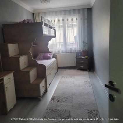 hürriyet mah de butik site içinde satılık 95 m² 2+1 - 1. kat daire