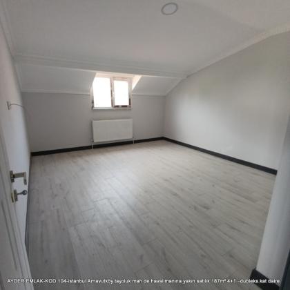havalimanına yakın satılık 187m² 4+1 –dubleks.kat daire