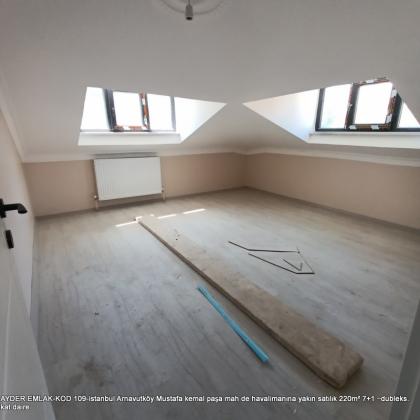 istanbul Arnavutköy Mustafa kemal paşa mah de havalimanına yakın satılık 220m² 7+1 –dubleks.kat daire