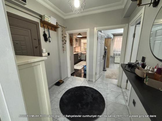 Bahçelievler cumhuriyet mah de satılık 78m² 1+1-yüksek giriş.kat daire