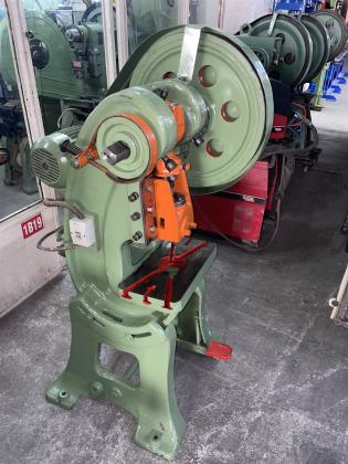 10 TONLUK EKSANTRİK PRES TEZGAHI