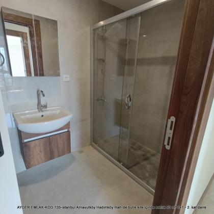 istanbul Arnavutköy Hadımköy mah de butik site içinde satılık 93 m² 2+1 - 2. kat daire