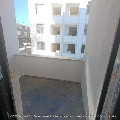 istanbul Arnavutköy Karlıbayır mah de butik site içinde satılık 95 m² 2+1 - 1. kat daire